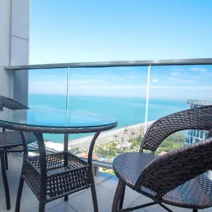  شقة Sea To Sky Beachfront Studio With Stunning Sea Views In